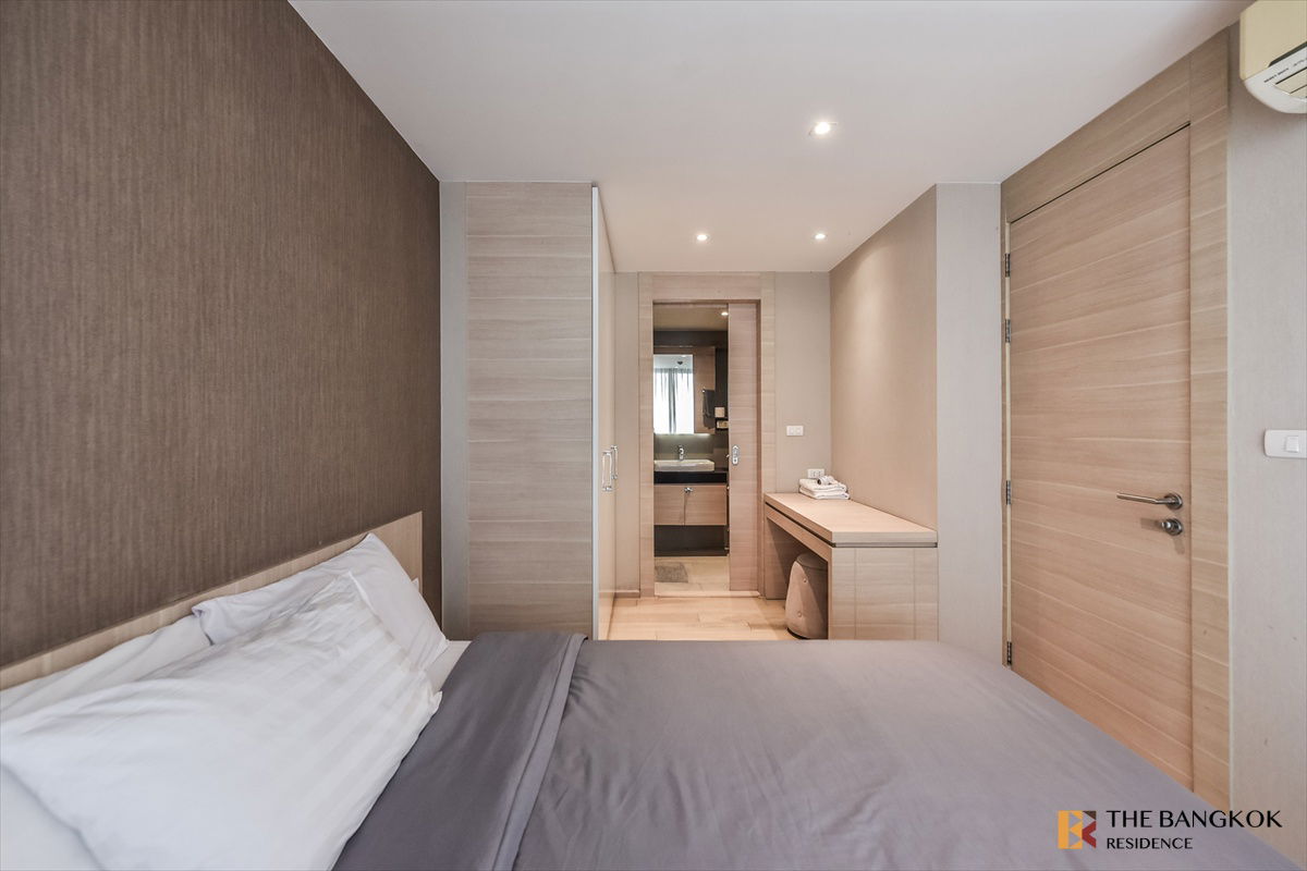picture ✨✨Klass Silom Condo in Great Location, Ready-to-move-in near BTS Chong Nonsi - 2/10