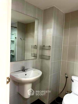 Condos for sale : 1-BR Condo at Condo One X Sathorn - Narathiwat in Chong Nonsi (ID 2357724)