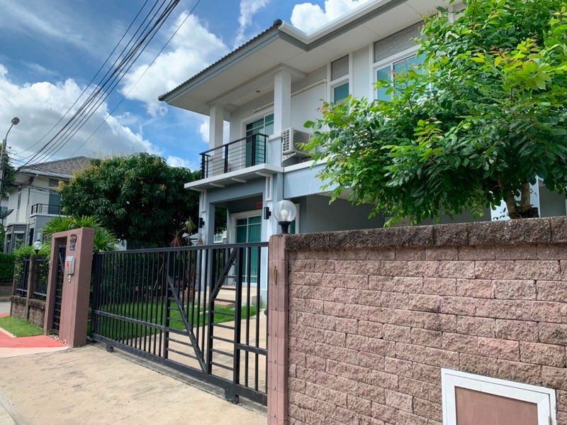 บ้านเดี่ยวให้เช่า : ปล่อยเช่า บ้านเดี่ยว 2 ชั้น The Plant Bangkae 3ห้องนอน 2ห้องน้ำ เฟอร์นิเจอร์ครบ พร้อมอยู่ บ้านมุม อยู่ใกล้กับเดอะมอลล์บางแคและ MRT หลักสอง