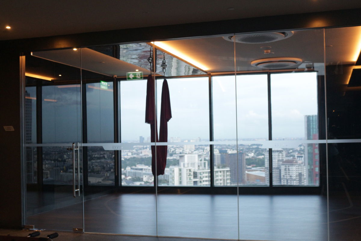 picture Duplex 4.2m High Ceiling, 1 Bedroom 1 Bathroom, 24th Floor North-Facing City View, Rama 4 Road, Only 250m from BTS Phra Khanong, Brand-New Unit - 21/25