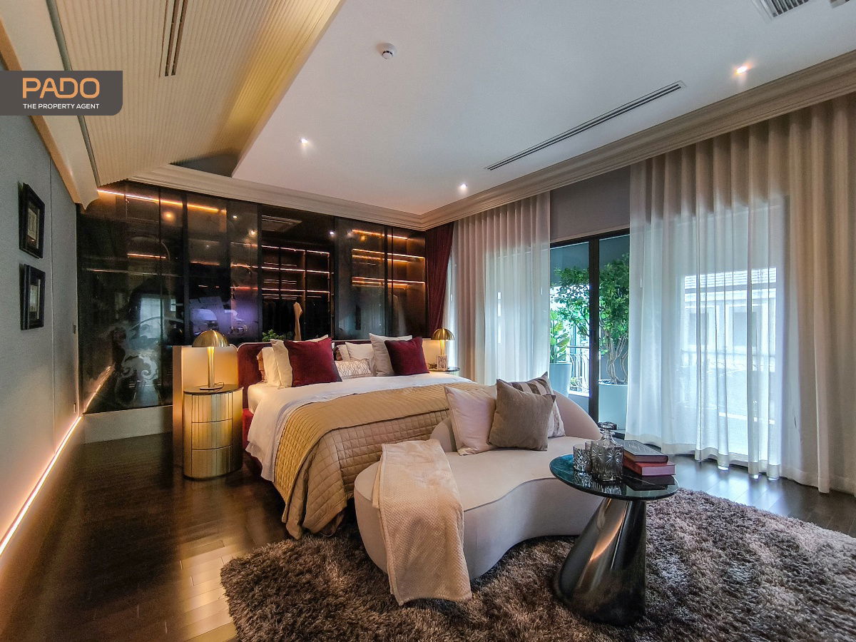 picture Luxury Fully Furnished Show Home for Sale | Grand Bangkok Boulevard Krungthep Kritha Modern European Style – 4 Beds, 5 Baths, 1 Maid’s Room - 21/30
