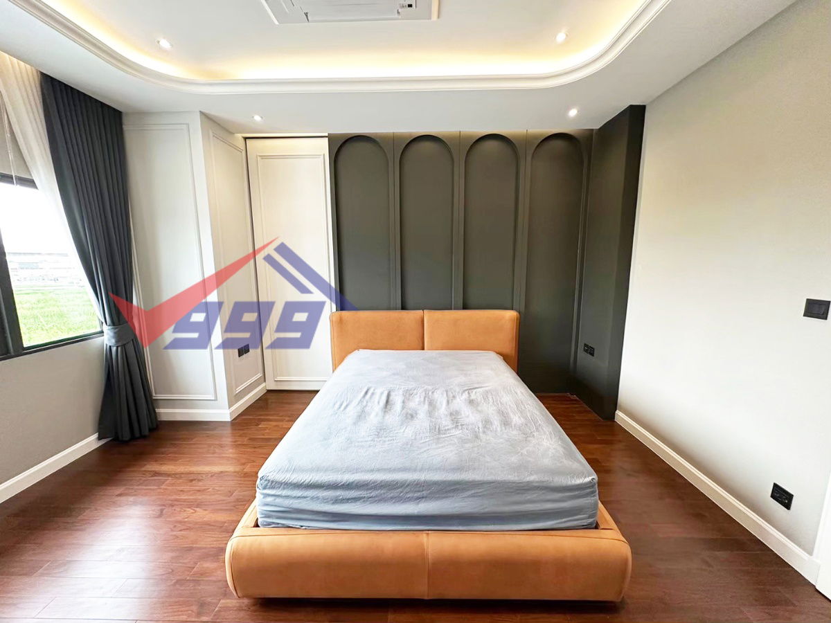 รูป ให้เช่าบ้านเดี่ยวสุดหรู 5 ห้องนอน ตกแต่งสวย พร้อมเข้าอยู่ Grand Bangkok Boulevard East Rama 9 - รูปที่ 22/36