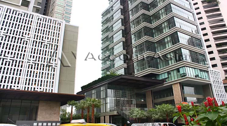 picture 🔼🔽 AccomA 📩 2 BR Condominium @The Emporio Place (AA14603) - 3/3