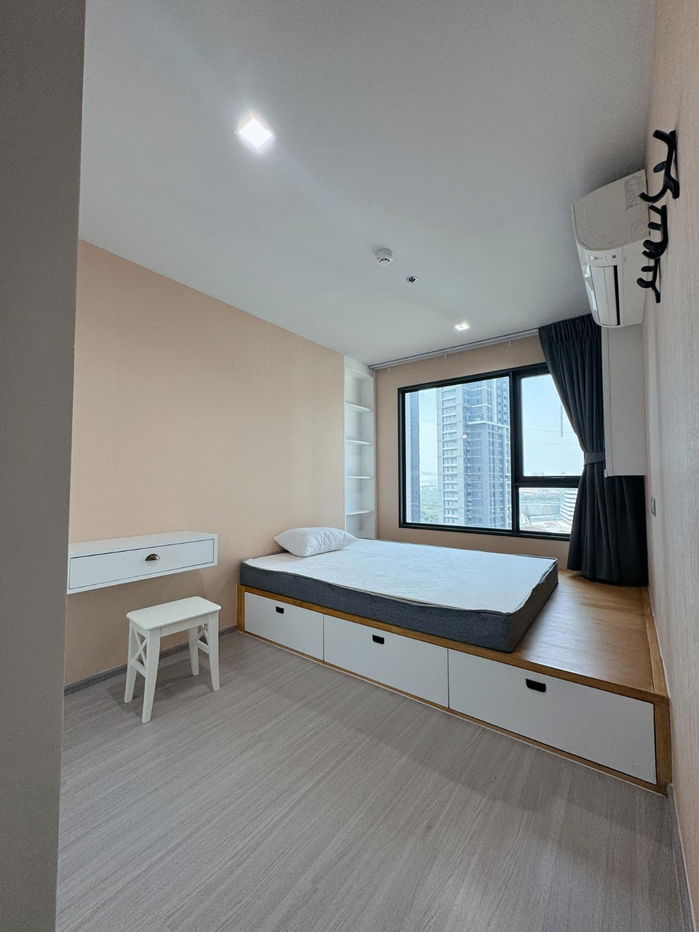 picture For rent Life Ladprao - Experience a luxurious lifestyle in the heart of the city, complete with modern comforts - 7/11