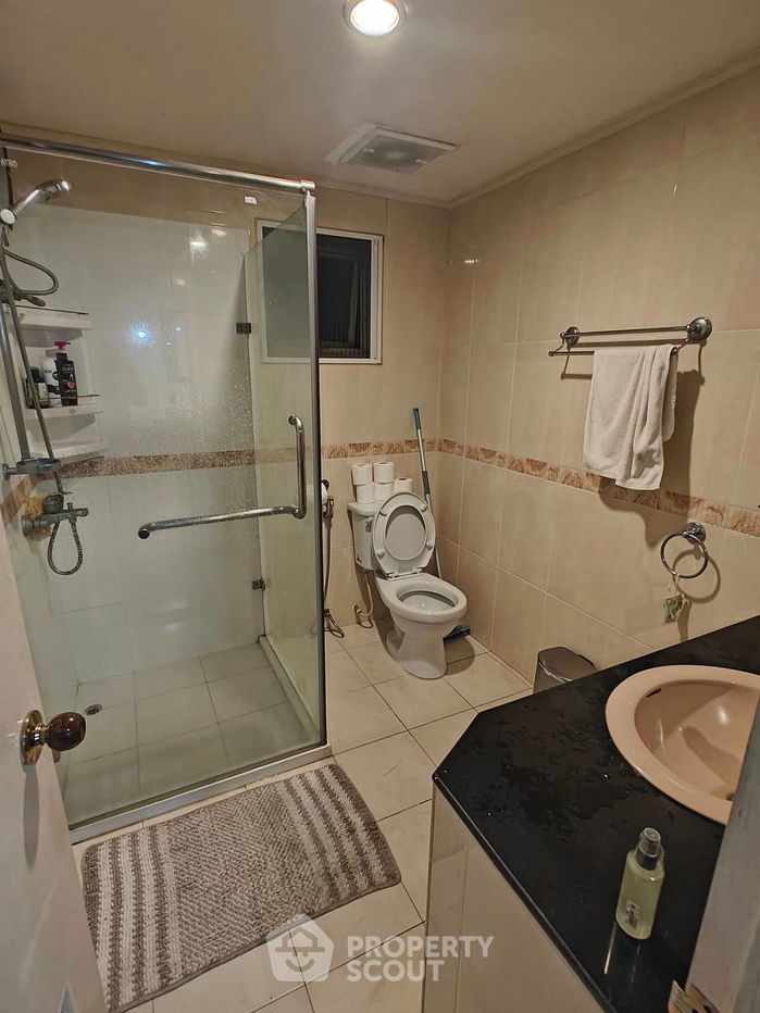picture 2-BR Condo at Waterford Park Rama 4 near BTS Phra Khanong (ID 2357405) - 14/17