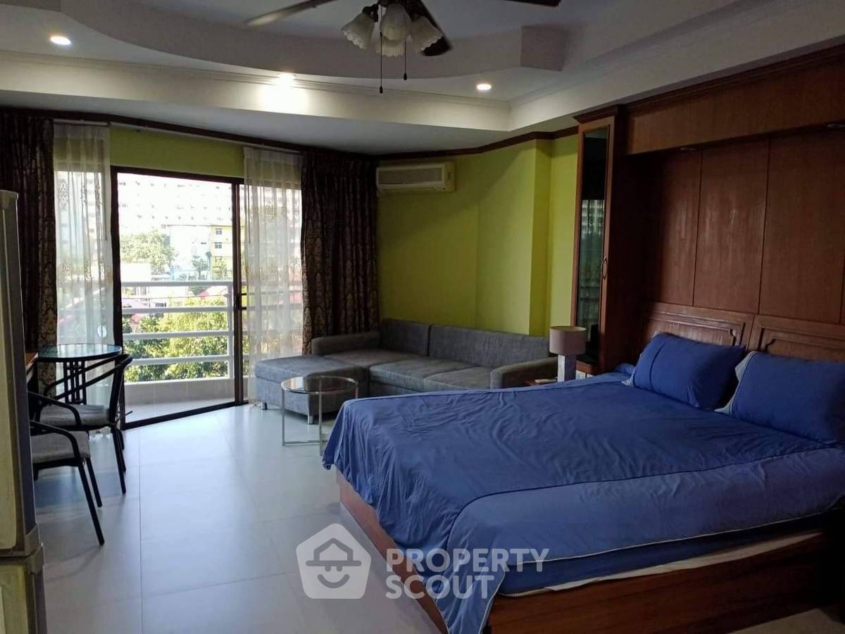 picture 1-BR Condo at View Talay 2 Condominium Jomtien close to Pattaya South (ID 2212126) - 2/8