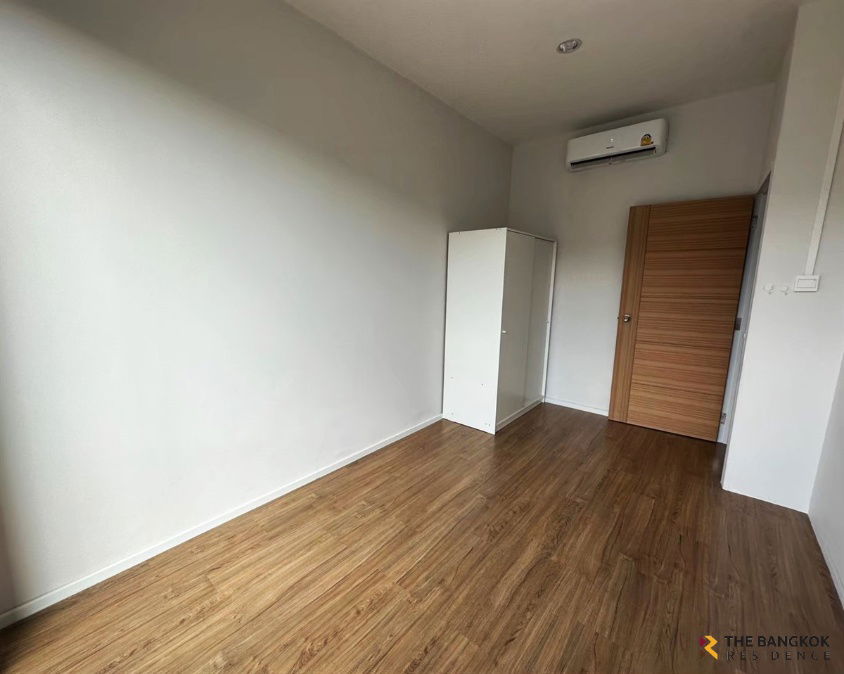 picture  Townhome Area Lat Phrao 🏡 Peaceful, Move-in Ready, Pet Friendly 🐾  - 3/8