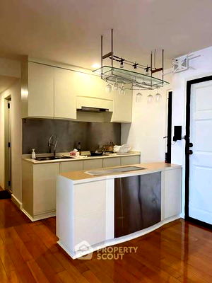 Condos for sale รพ.เซนต์หลุยส์ : 3-BR Condo at Siphaya River View Condominium near MRT Hua Lamphong (ID 2357587)