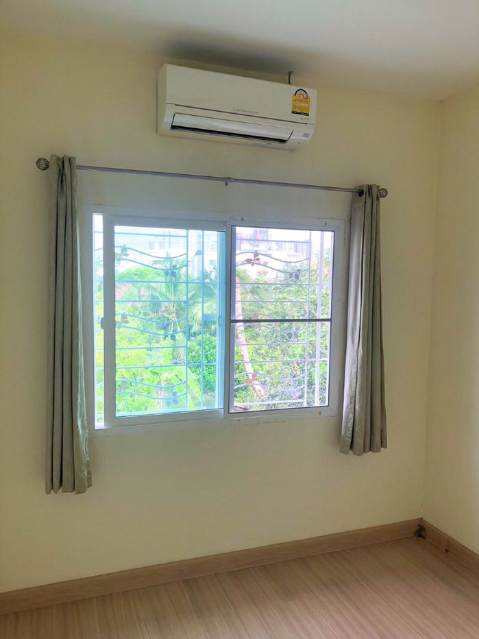 picture Owner Sale!!! No front of others house on the opposite side!! 18.8 Sq.W 2-storey townhouse for sale at Gusto Sathorn - Taksin! Behind Seacon Bangkae - 6/15