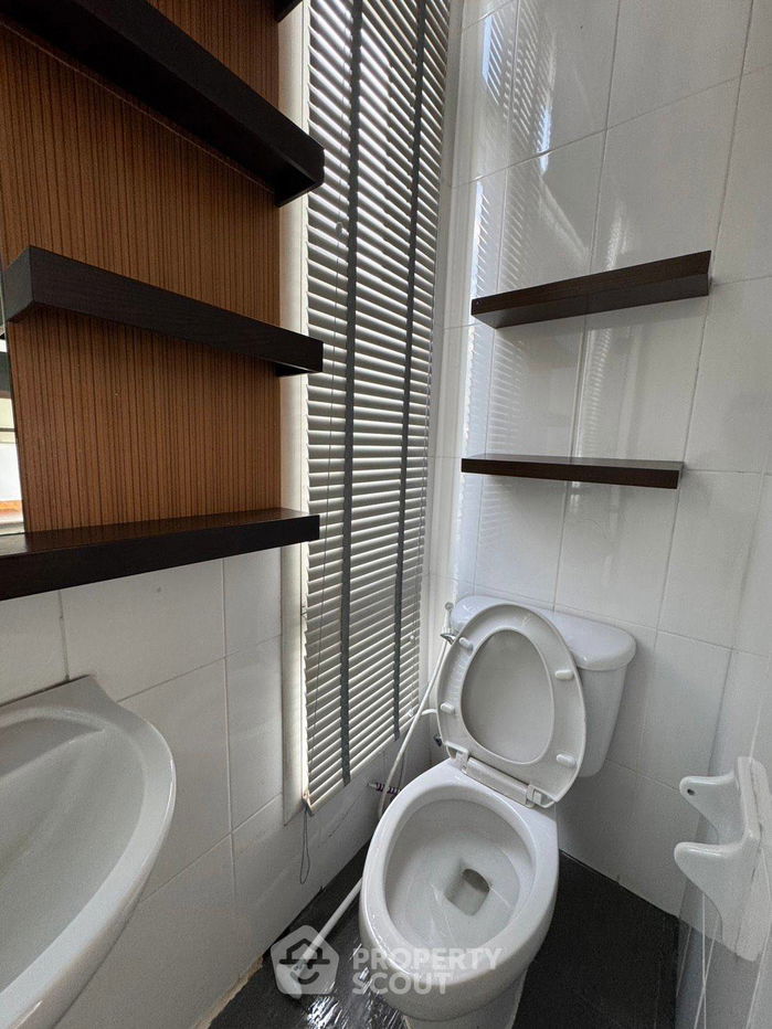 picture 2-BR Condo at The Height Condominium close to Thong Lo (ID 2349752) - 11/12