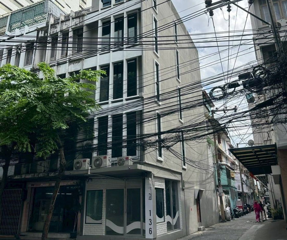picture For Sale with Tenant – 5-Storey Commercial Building on Narath Road, Just 50 m. from Bang Rak Police Station - 1/19