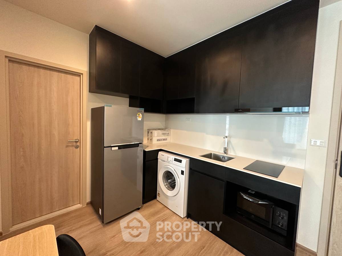 picture 2-BR Condo at Nue District R9 near MRT Phra Ram 9 (ID 2357826) - 11/11