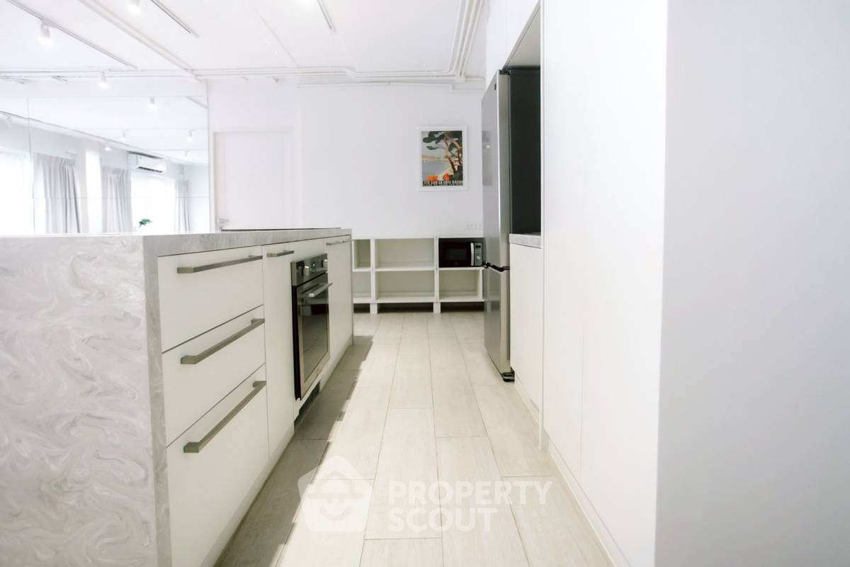 รูป คอนโด 2-ห้องนอน ที่ นาวิน คอร์ท คอนโดมิเนียม ใกล้ BTS เพลินจิต (ID 2357412) - รูปที่ 5/33