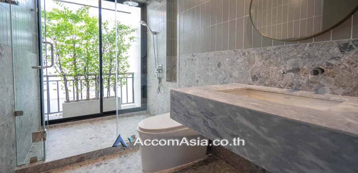 picture 🔼🔽 AccomA 📩  3 BR House in Khlong Tan Nuea (AA27802) - 12/14
