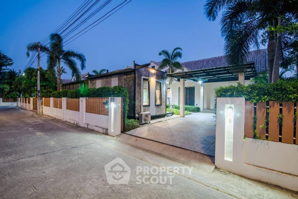 รูป บ้าน 4-ห้องนอน ใน หนองแก (ID 1380019) - รูปที่ 2/50