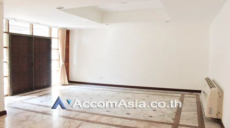 picture 🔼🔽 AccomA 📩  4 BR House @ (1714728) - 4/10