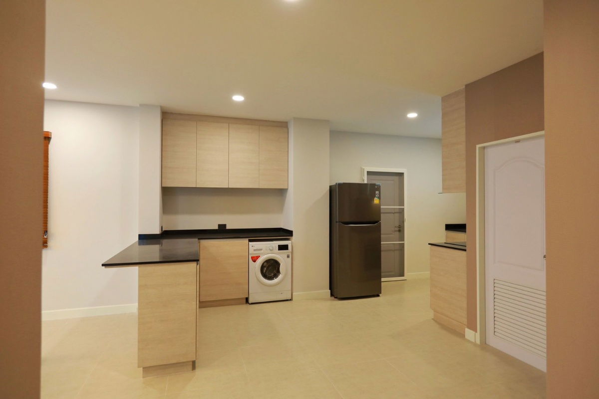 picture 🔥HOT SALE 🔥 3 bedrooms 4 bathrooms single detached house near Regent International School - 5/25