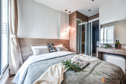 RHYTHM Sathorn Condo in CBD, Below Market Price near BTS Saphan Taksin