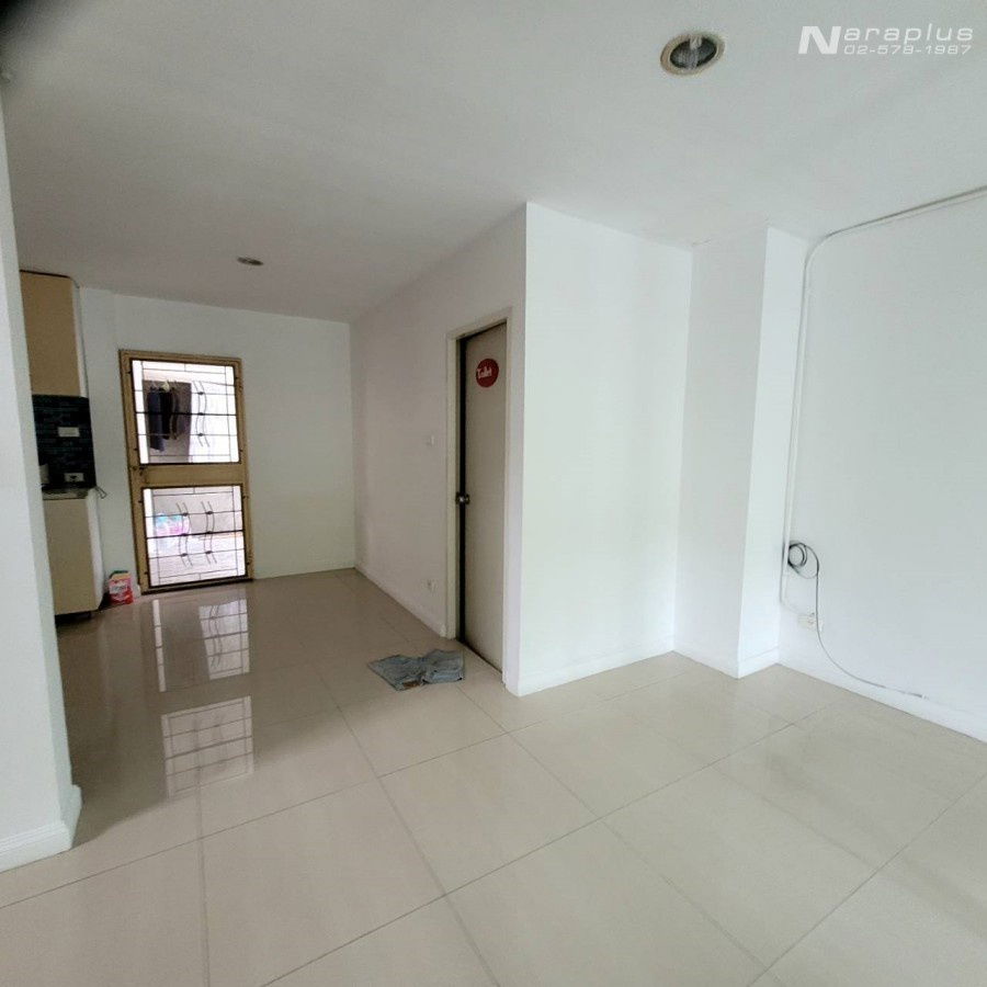รูป 68101036 : ให้เช่าบ้านเดี่ยว 2 ชั้น หลังมุม ถนนเมน ขนาด 57.7 ตร.ว พื้นที่ใช้สอย ประมาณ 162 ตร.ม. หมู่บ้าน ชวนชื่น พาร์ค อ่อนนุช-วงแหวน ประเวศ กรุงเทพ - รูปที่ 14/22