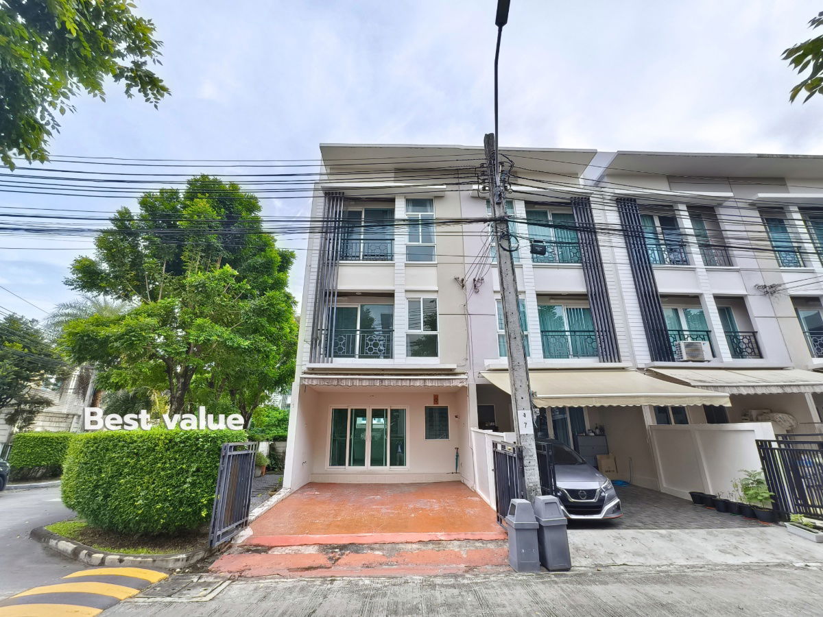 รูป ให้เช่า ทาวน์โฮม แปลงมุม 3 ห้องนอน 3 ห้องน้ำ 26,000 บาท หมู่บ้านบ้านกลางเมือง พระราม9(มอเตอร์เวย์) บ้านขนาดใหญ่แต่ราคาเล็ก ใกล้ทางด่วน ใกล้รถไฟฟ้า MRT  - รูปที่ 1/14