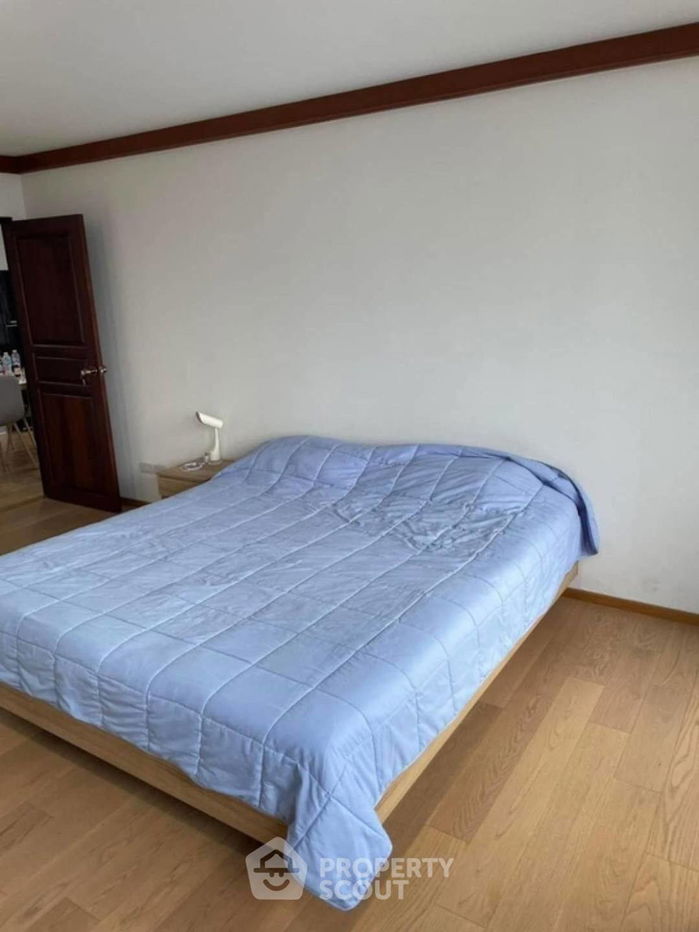 picture 1-BR Condo at Supalai Place Sukhumvit 39 near BTS Phrom Phong (ID 1675314) - 7/17