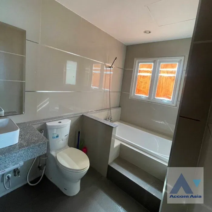 รูป 🔼🔽 AccomA 📩  3 BR Townhouse in Khlong Tan Nuea (AA44796) - รูปที่ 12/14