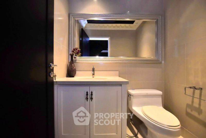 รูป คอนโด 3-ห้องนอน ที่ ดิ เอ็มโพริโอ เพลส ใกล้ BTS พร้อมพงษ์ (ID 2357368) - รูปที่ 9/16