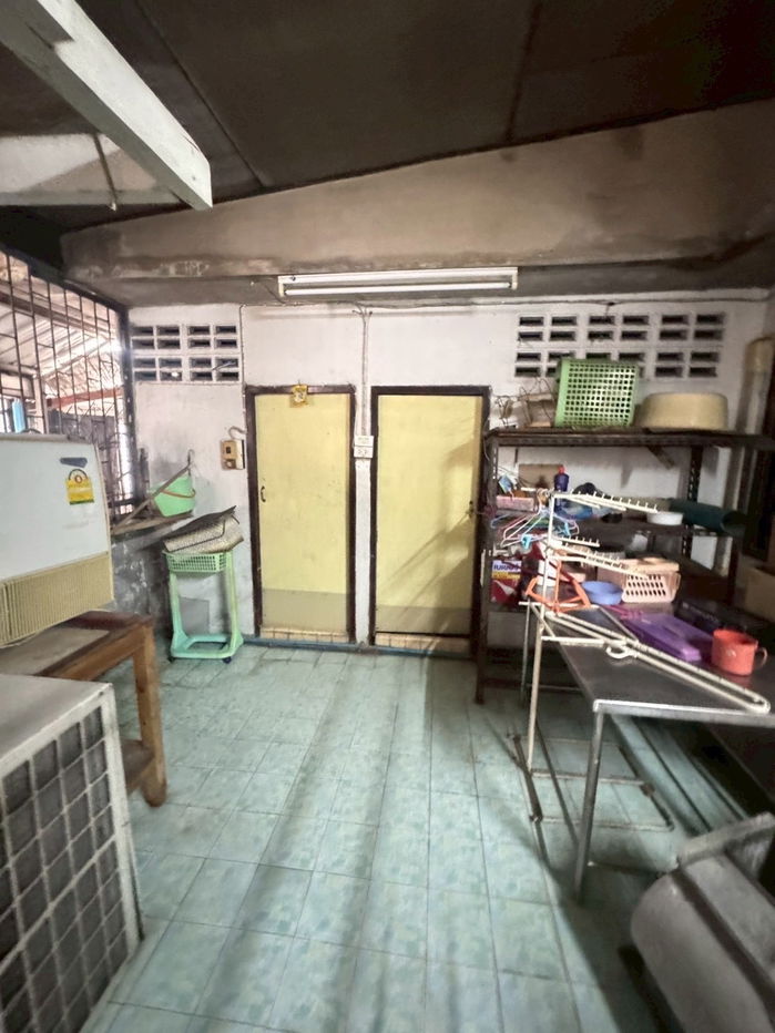 picture For rent, for lease, commercial building, 2 units, Lad Phrao, Happy Land, cheap price, interested, Line: @951qfbfi - 12/16