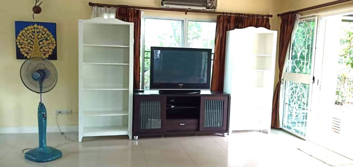 รูป บ้านเช่า ให้เช่าบ้านเดี่ยวสองชั้น 4 ห้องนอน  5 ห้องน้ำ  1 ห้องครัว  2  ที่จอดรถ - รูปที่ 4/25
