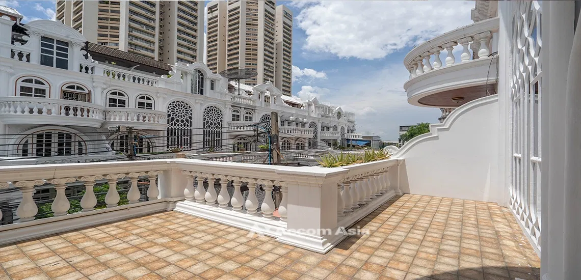 picture 🔼🔽 AccomA 📩 Home Office 5 BR House @Ekkamai Villas (AA17416) - 5/20