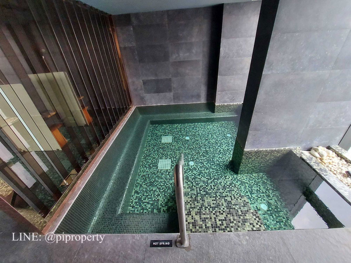 picture High floor river view 1Bedroom unit for rent in Ideo Q Sukhumvit 36.  Thonglor - Rama 4 lifestyle. Ready for moving in. - 29/37