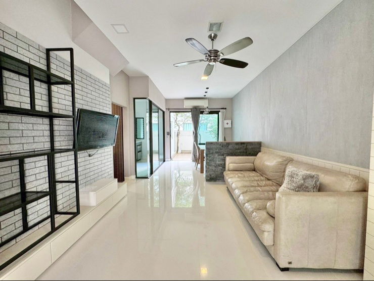 รูป ให้เช่าทาวน์โฮม เดอะ เทอเรส รามอินทรา (The Terrace Ramintra)  อยู่ซอยรามอินทรา 65 (ซอยถนอมมิตร) - รูปที่ 3/10