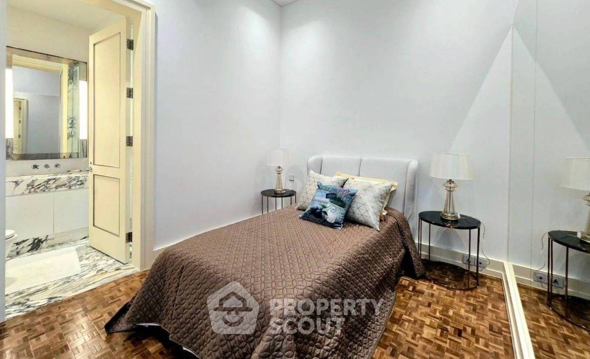 picture 4-BR Condo at The Ritz-Carlton Residences, Bangkok near BTS Chong Nonsi (ID 2357624) - 13/13