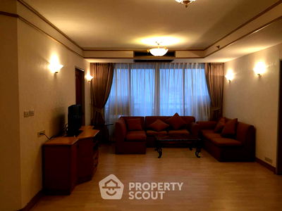 ขายคอนโด : คอนโด 2-ห้องนอน ที่ ลาส โคลินาส ใกล้ BTS อโศก (ID 512927)