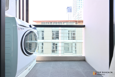 Le Cote Thonglor 8  Easy Travel, Fully Utilized Space