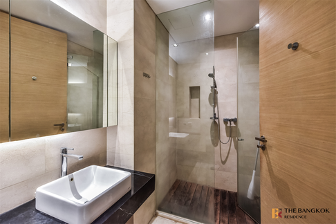 Saladaeng residences Surrounded by Facilities near MRT Silom Station