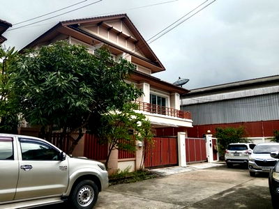 Houses for sale วิทยาลัยบริหารธุรกิจและการท่องเที่ยวกรุงเทพ : Professional English Property Listing  3-Storey Detached House for Sale – Charernsuk Village, Rom Sai Alley, Kanchanaphisek Road, Bang Khae, Bangkok