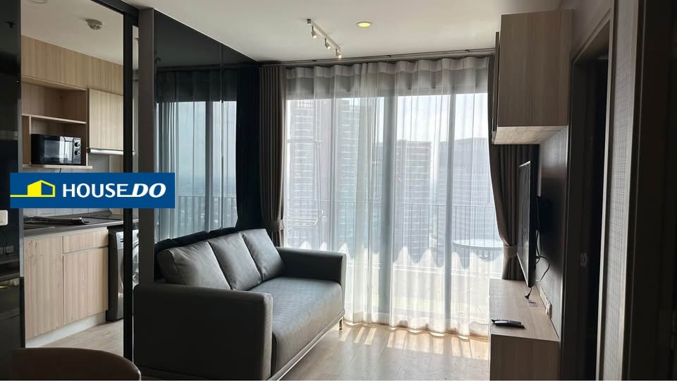 picture 🍀 For Sale: 2-Bedroom Condo at IDEO O2 📍 Near BTS Bangna - 3/16