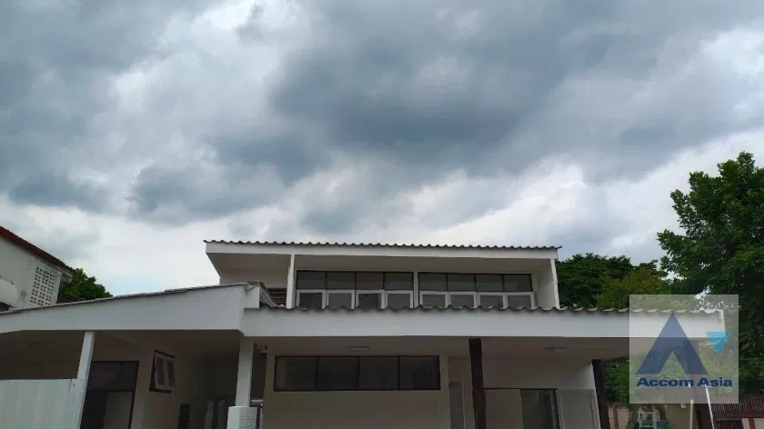 picture 🔼🔽 AccomA 📩  5 BR House in Chan Kasem (AA40986) - 1/19