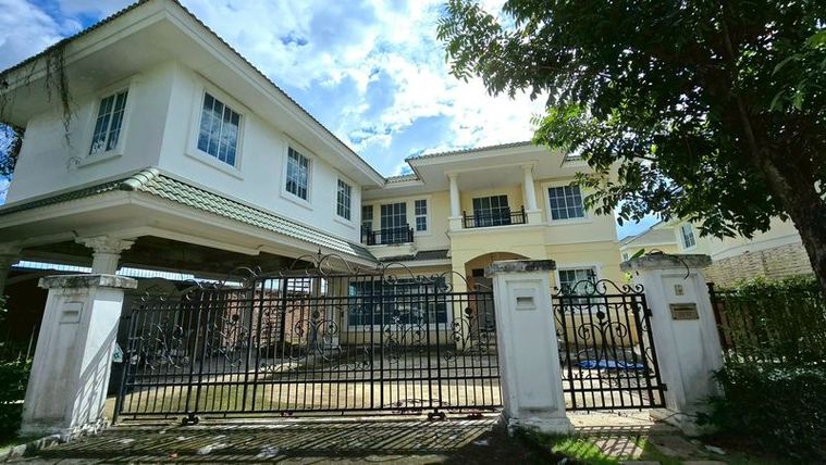 3-bed house for sale, 312 sqm, 134.4 sq wah, Baan Pinklao