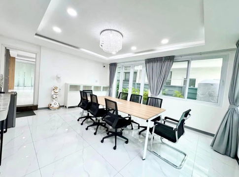 For rent, for lease, office building, Rama 9 B Square, Mengjai, cheap price, interested, Line: @951qfbfi