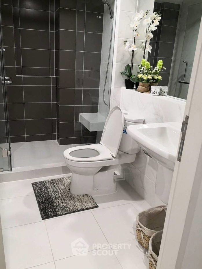 picture 2-BR Condo at The Niche Mono Sukhumvit 50 near BTS On Nut (ID 384794) - 6/8