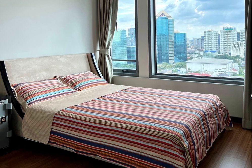 picture 🔥 Sale with tenant !!🔥 Code C20250600050..........Vantage Ratchavipa, 1 bedroom, 1 bathroom, high floor 21++, furnished, SELL AT LOSS!!📣📣 - 5/7
