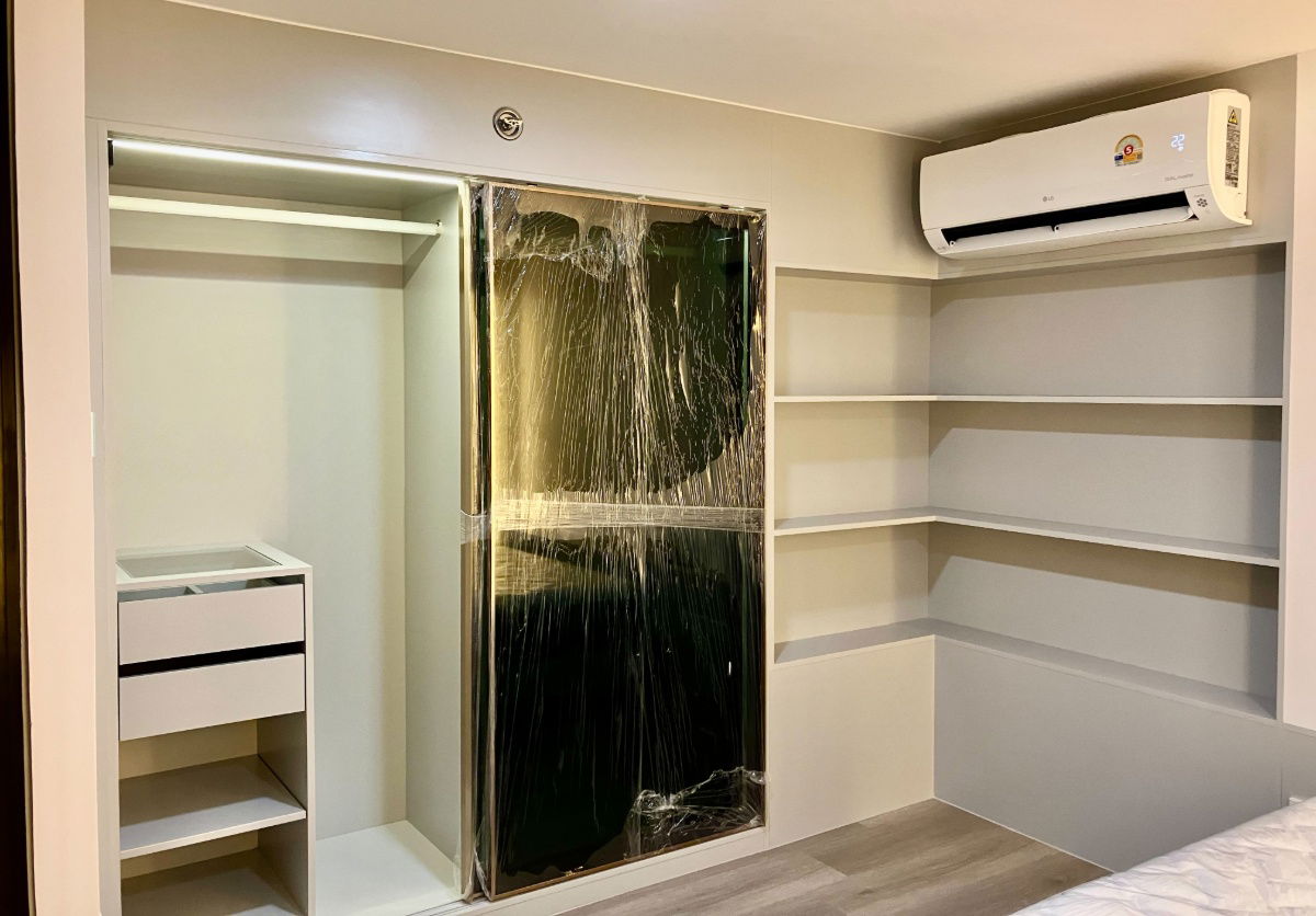 picture Duplex 4.2m High Ceiling, 1 Bedroom 1 Bathroom, 24th Floor North-Facing City View, Rama 4 Road, Only 250m from BTS Phra Khanong, Brand-New Unit - 3/25
