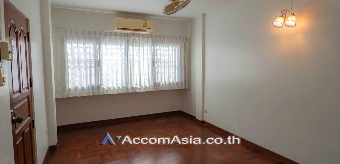 picture 🔼🔽 AccomA 📩  5 BR House @Ekkamai Villas (2520691) - 7/13