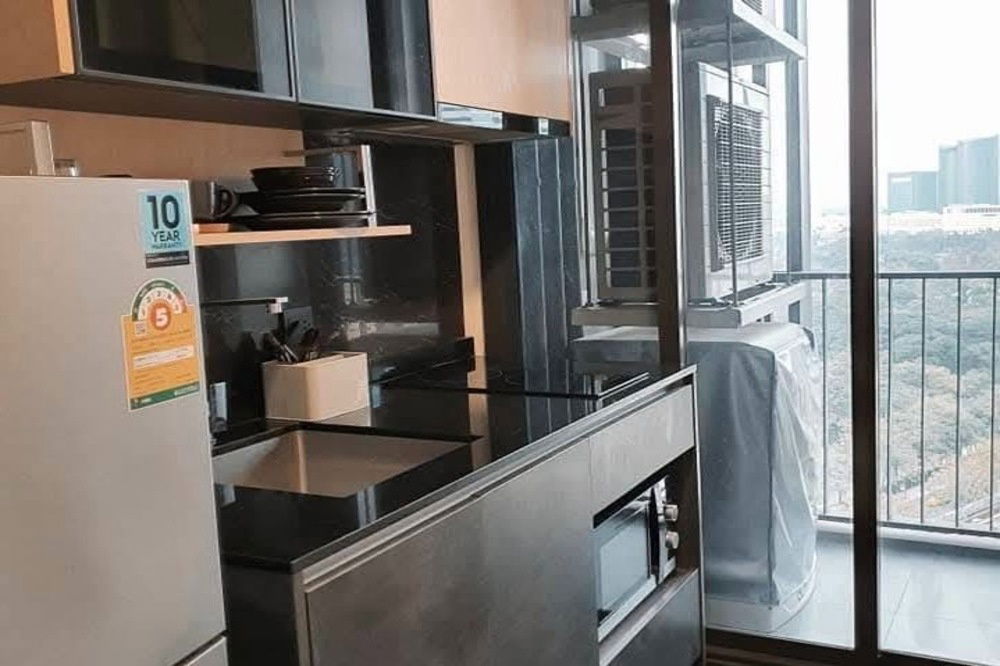 picture For Sale ! Chatuchak Park view, high floor16+, great facility, Good location! Code C20230208399..The Line Jatujak-Mochit, 1 bed, 1 bath, Special Deal! - 4/10