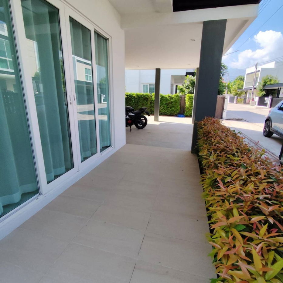 รูป ขายบ้าน หมู่บ้านปาล์มวิลล์ ข่วงสิงห์ – ทำเลดี เดินทางสะดวก ใกล้เมือง ใกล้เซ็นทรัลเฟสติวัล เชียงใหม่ T.0946511456 - รูปที่ 2/14