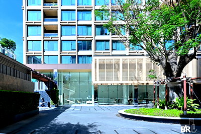 ขายคอนโด : 💎Luxury Deal! ราคาดีเกินคาด วิวสวน Sindhorn Residence ใกล้ BTS เพลินจิต