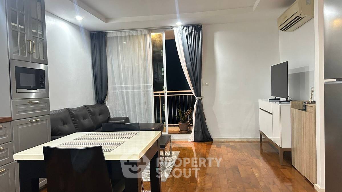รูป คอนโด 1-ห้องนอน ที่ สิริ ออน 8 สุขุมวิท 8 ใกล้ BTS นานา (ID 2356861) - รูปที่ 3/26