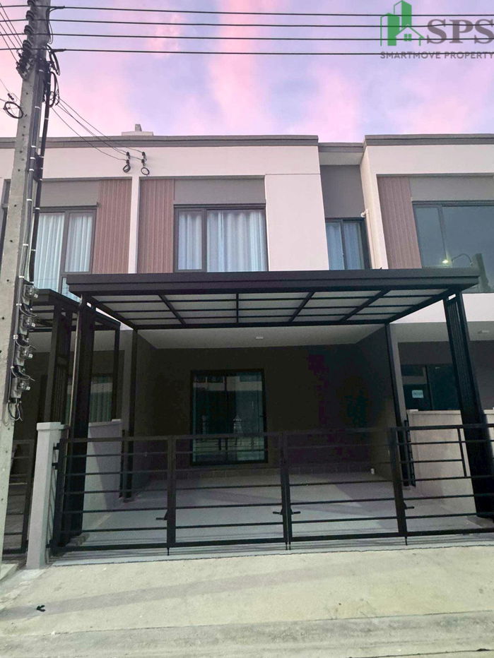 picture Townhome for Rent  Pleno Sukhumvit Bangna 3 near Mega Bangna (SPSEVE1327) - 1/10